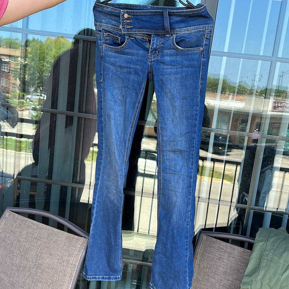 Low rise urban jeans